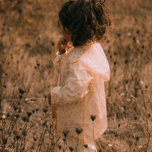 Дождевик Mrs. Ertha "Drizzles Flower Buds", мириада цветов